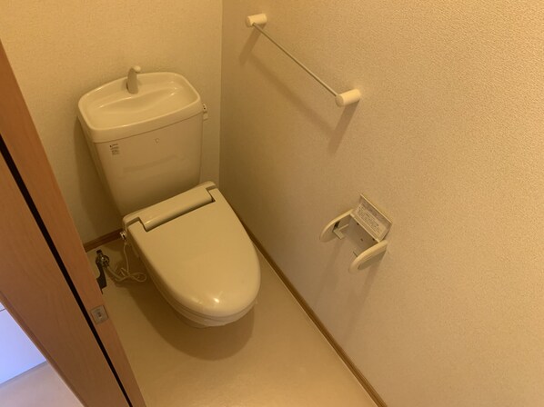 エレガンス・ヴィラAの物件内観写真